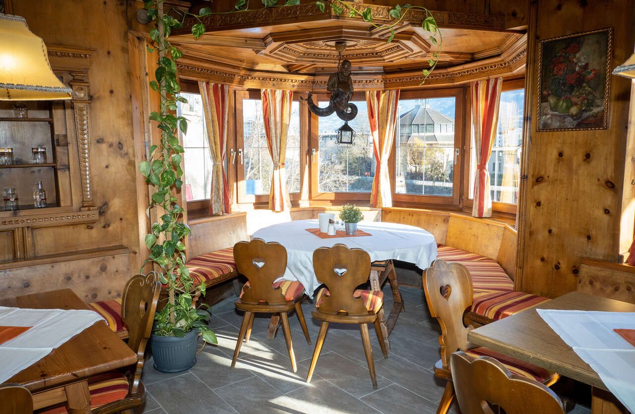 Tyrolean Breakfast Rooms Innsbruck
